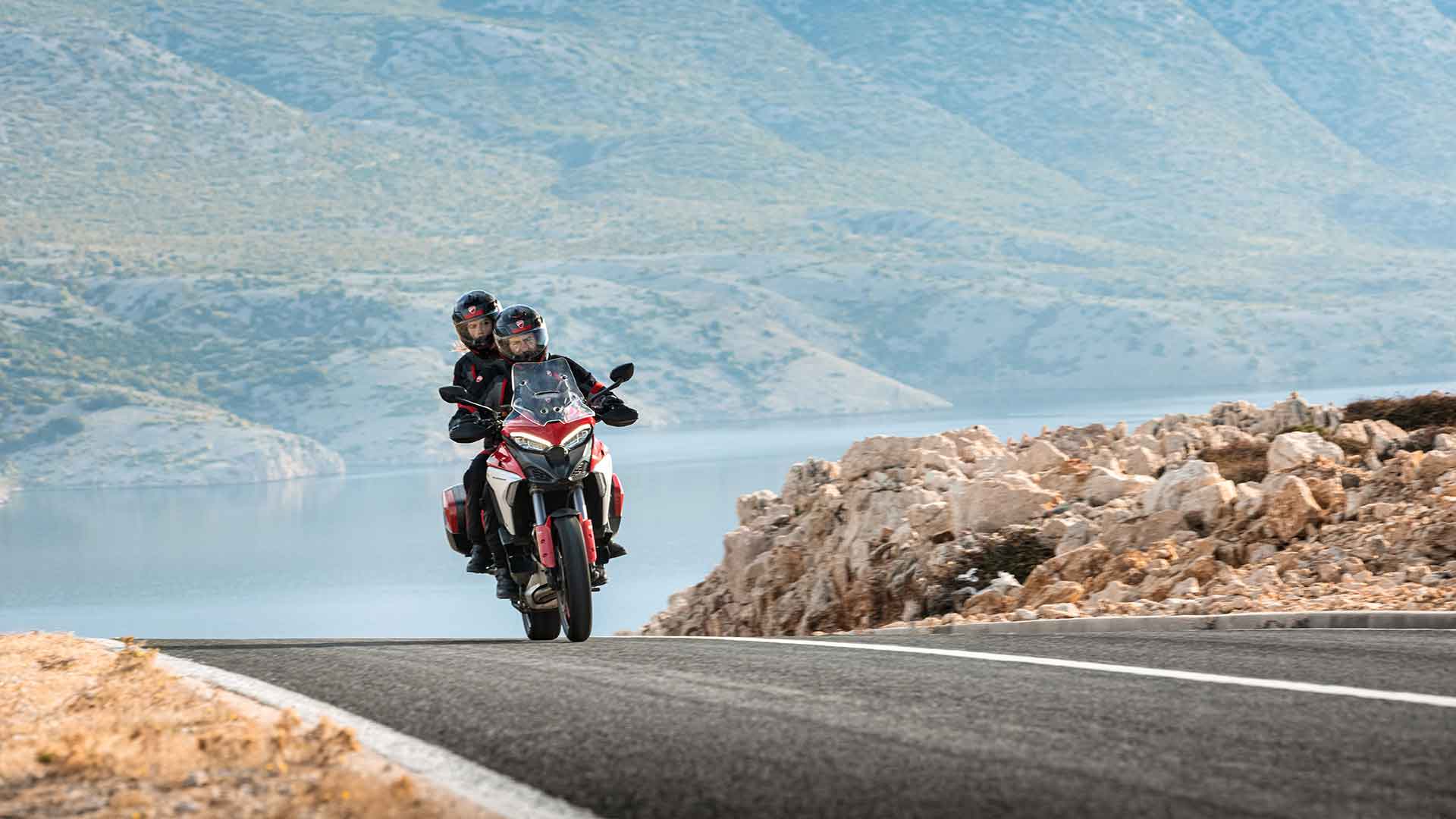 Moto multipropósito de alta gama