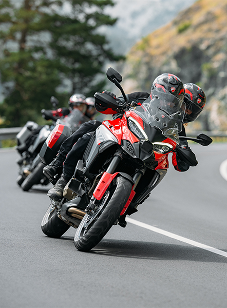 Multistrada V4 frente