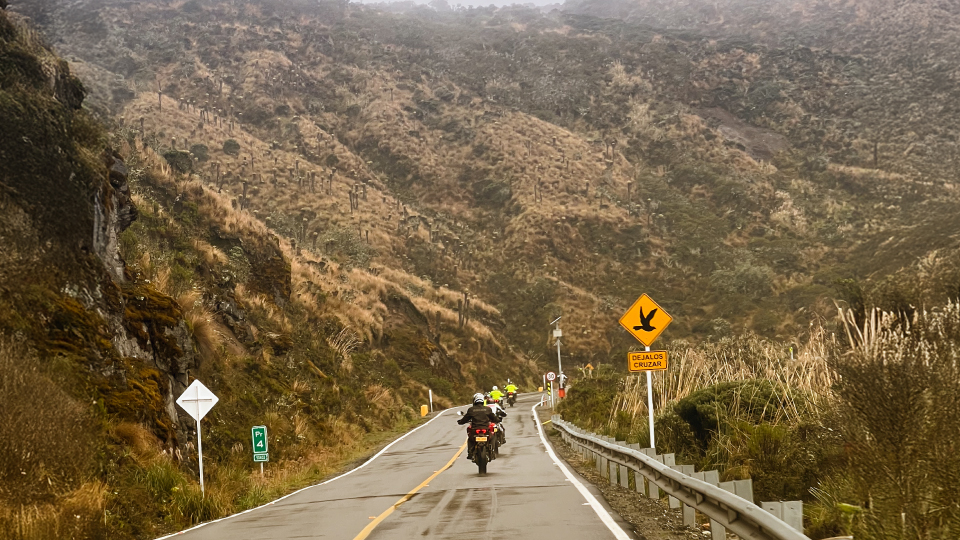 slide-ducati-adventure-tours-colombia-2